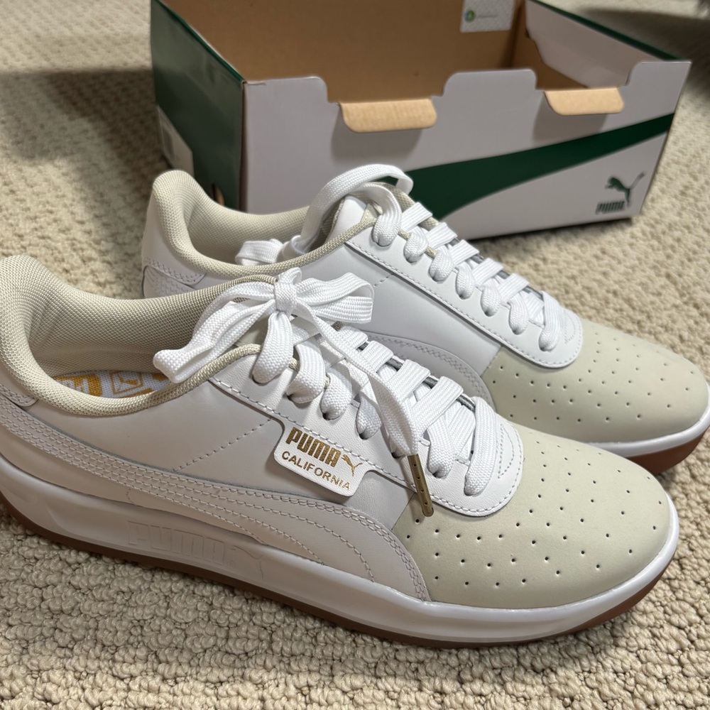 Puma California Exotic Women’s Sneakers in Whisper White and Gold